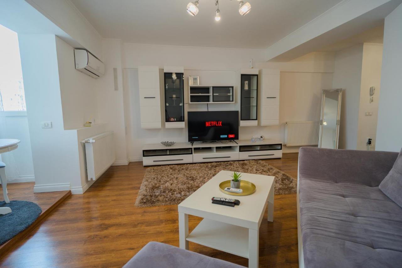 Cozy & Spacious 2Br Apartment With Netflix Bucareste Exterior foto